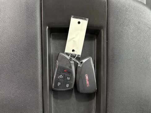 Used 2024 GMC Sierra 1500 Elevation AWD/4WD image 31