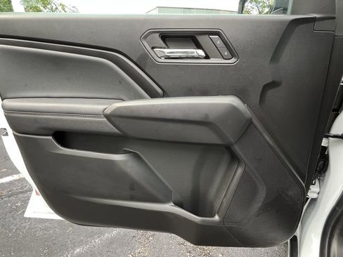 Certified 2024 Chevrolet Colorado LT image 9