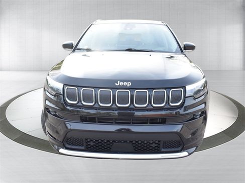 Used 2022 Jeep Compass Limited w/ Elite Group image 11