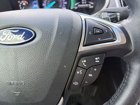 Used 2018 Ford Edge SEL w/ Equipment Group 201A image 21