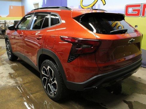 Certified 2024 Chevrolet Trax RS w/ Driver Confidence Package image 6