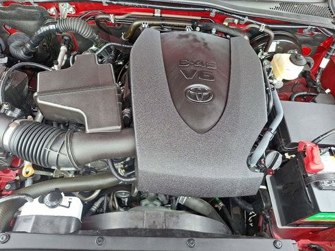 Used 2022 Toyota Tacoma TRD Sport w/ Technology Package image 29