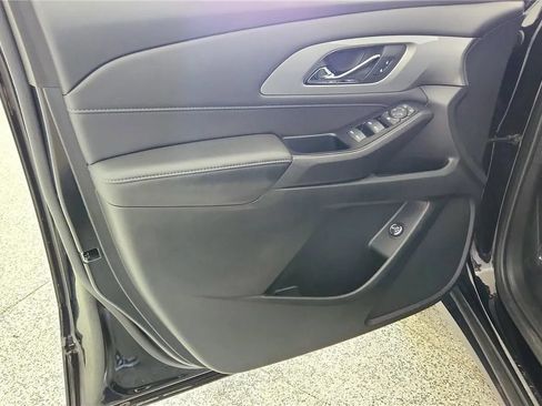Used 2023 Chevrolet Traverse LT w/ Rear Camera Mirror Package AWD/4WD image 24