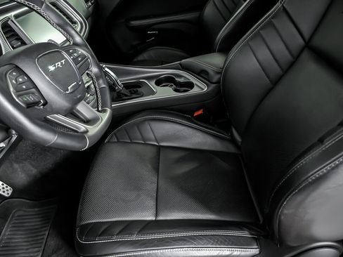 Used 2015 Dodge Challenger SRT Hellcat image 20