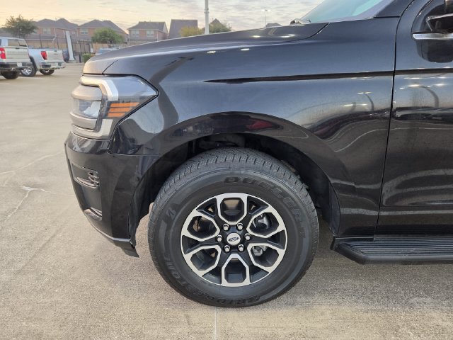 Used 2023 Ford Expedition XL AWD/4WD image 7