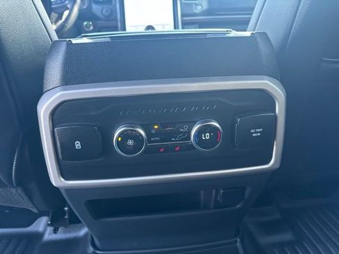 Used 2024 Ford Expedition Limited RWD image 13