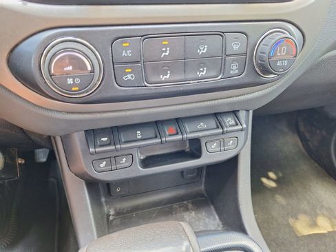 Used 2016 Chevrolet Colorado Z71 AWD/4WD image 20