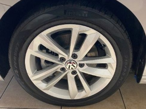 Used 2020 Volkswagen Passat 2.0T S image 29