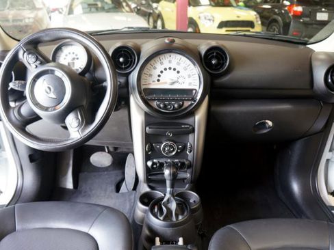Used 2014 MINI Cooper Countryman image 19