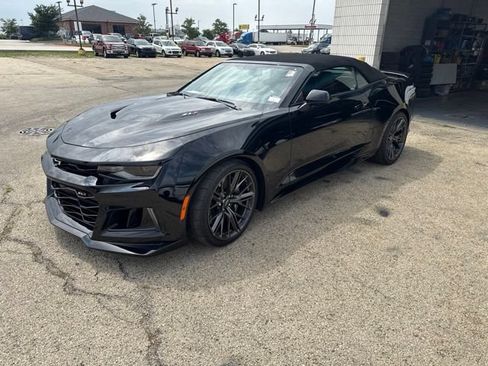 Used 2021 Chevrolet Camaro ZL1 RWD image 2