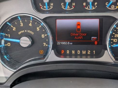 Used 2013 Ford F150 Platinum image 17