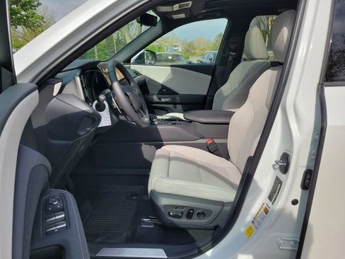 New 2026 Lexus TX 350 AWD image 16