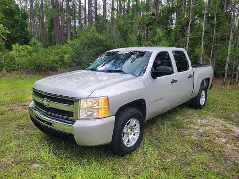 Used 2009 Chevrolet Silverado 1500 LT RWD image 1