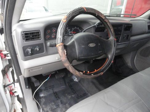 Used 2000 Ford F250 4x4 Regular Cab Super Duty image 8