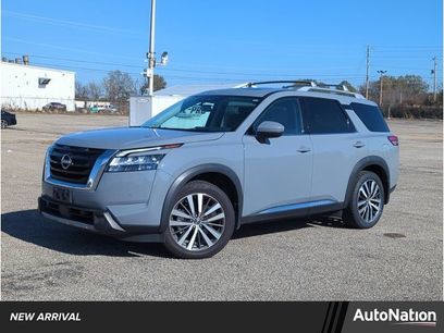 Used 2022 Nissan Pathfinder Platinum w/ Cargo Package