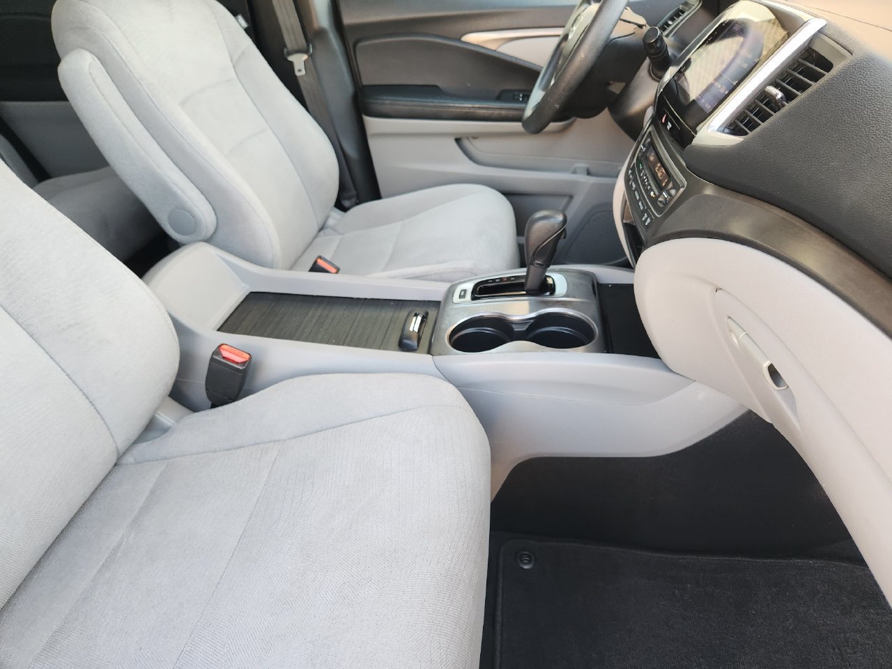 Used 2018 Honda Pilot EX image 13