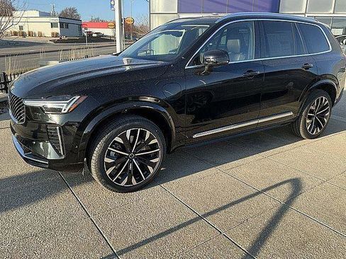 New 2026 Volvo XC90 T8 Ultra w/ Protection Package Premier AWD/4WD image 11
