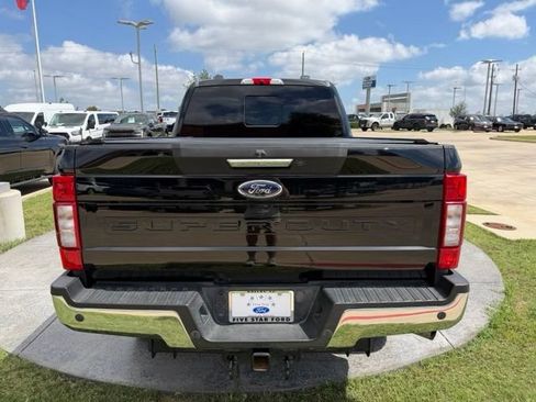 Used 2021 Ford F250 Lariat w/ Lariat Value Package AWD/4WD image 5