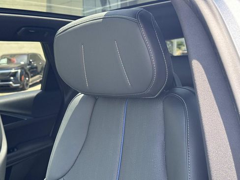 Used 2025 Cadillac Lyriq Luxury RWD image 14