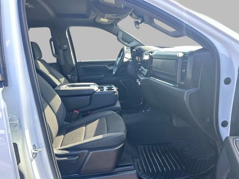 Used 2024 GMC Sierra 1500 Elevation AWD/4WD image 17