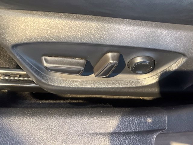 Used 2019 Toyota Avalon Touring w/ Advanced Safety Package FWD image 15