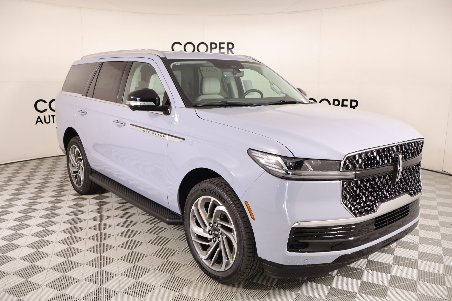 New 2026 Lincoln Navigator Premiere AWD/4WD 360° Tour