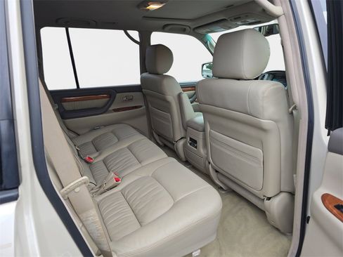 Used 2006 Lexus LX 470 4WD image 16