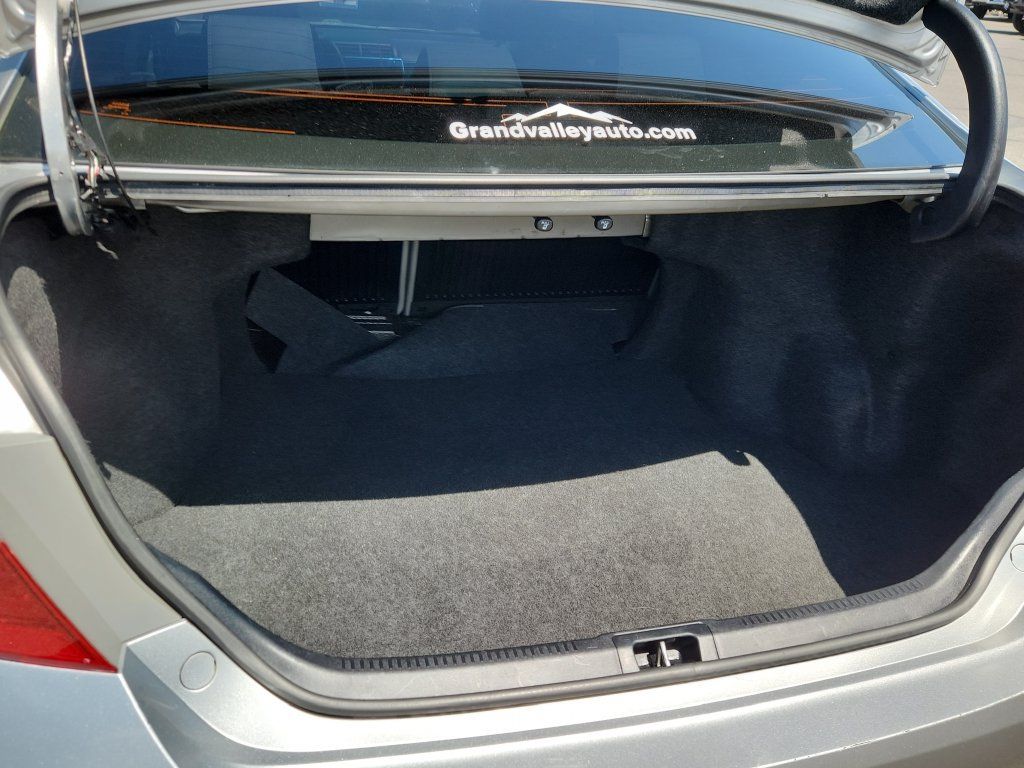 Used 2016 Toyota Camry SE FWD image 10