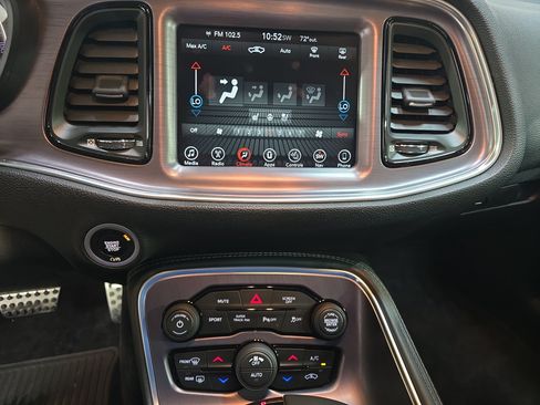 Used 2017 Dodge Challenger R/T Scat Pack RWD image 21