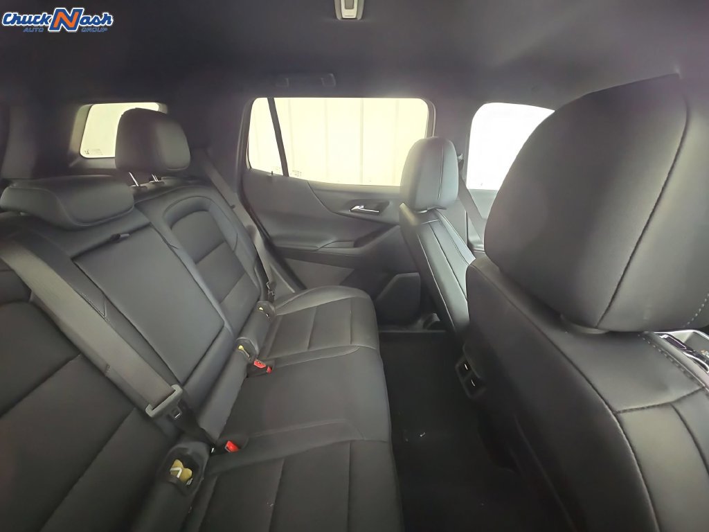 Used 2025 Chevrolet Equinox LT w/ Convenience Package II FWD image 9