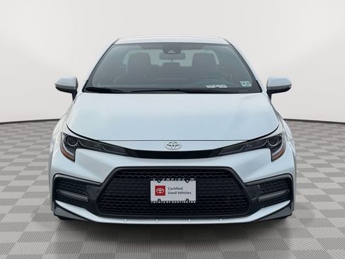 Used 2022 Toyota Corolla SE image 2