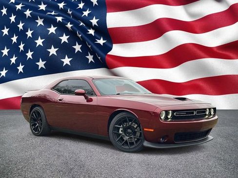 Used 2021 Dodge Challenger GT image 1