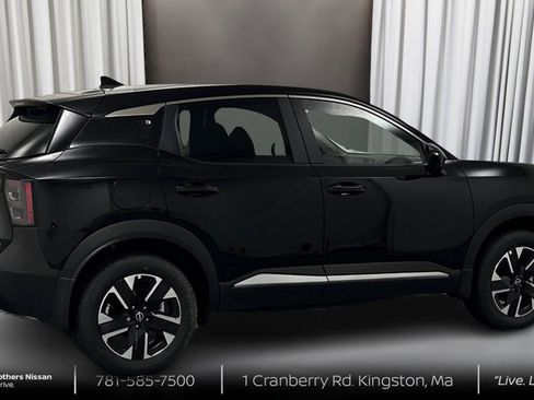 New 2026 Nissan Kicks SV w/ Cold Weather Package image 5