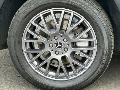 Certified 2022 Mercedes-Benz GLE 350 w/ Premium Package image 33