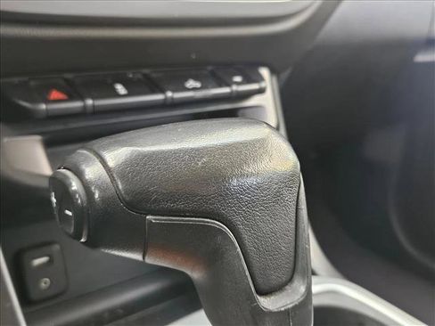 Used 2018 Chevrolet Colorado LT w/ LT Convenience Package RWD image 13