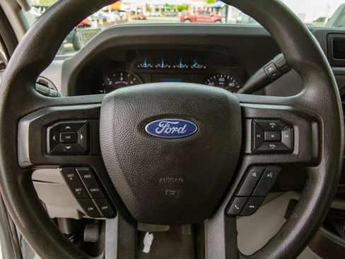 Used 2022 Ford E-450 and Econoline 450 Super Duty w/ Power Windows & Locks Group RWD image 14