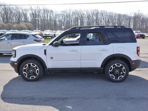 Used 2023 Ford Bronco Sport Outer Banks image 3