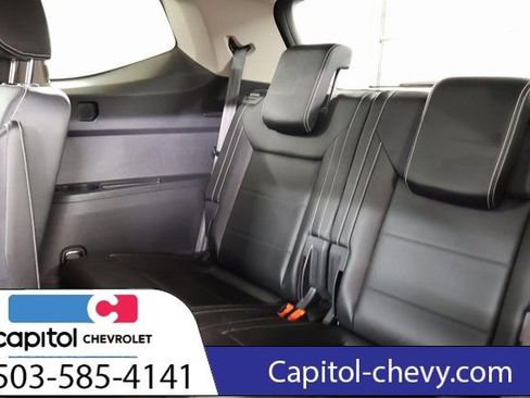 Used 2023 Volkswagen Atlas SE image 30