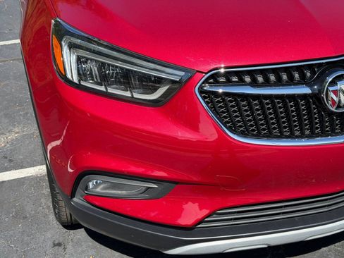 Used 2019 Buick Encore Essence AWD/4WD image 11
