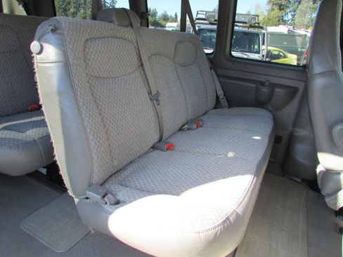 Used 2007 Chevrolet Express 3500 Passenger w/ LT Preferred Equipment Group image 16
