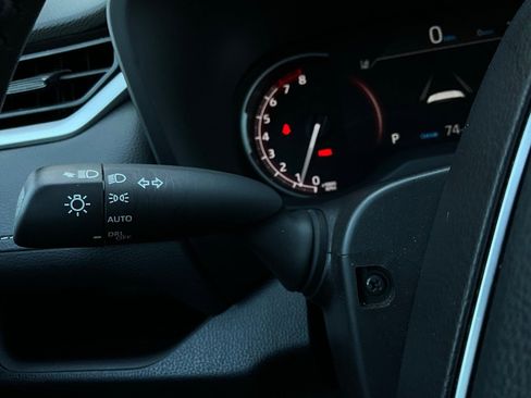 Used 2025 Toyota RAV4 XLE image 36