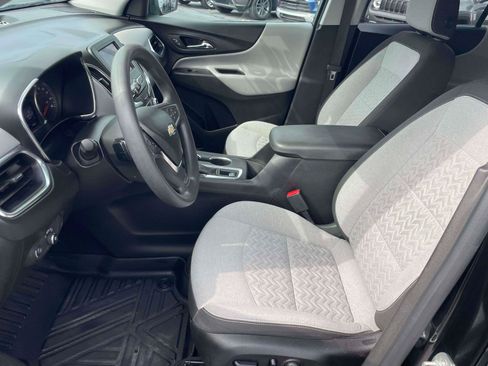 Used 2022 Chevrolet Equinox LS w/ LS Convenience Package FWD image 13
