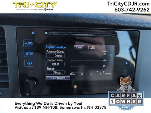 Used 2017 Toyota Sienna L image 22