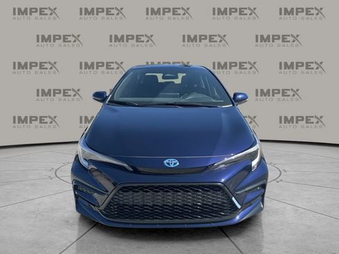 Used 2025 Toyota Corolla SE image 8