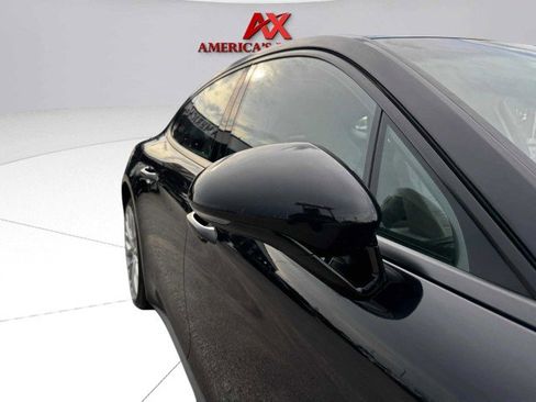 Used 2017 Porsche Panamera image 7