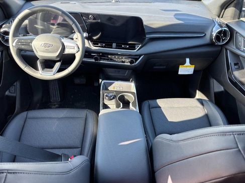 New 2026 Chevrolet Equinox LT w/ Convenience Package II image 6