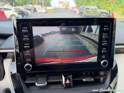 Used 2020 Toyota Corolla SE FWD image 24