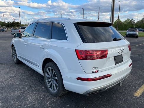 Used 2019 Audi Q7 3.0T Premium Plus AWD/4WD image 3