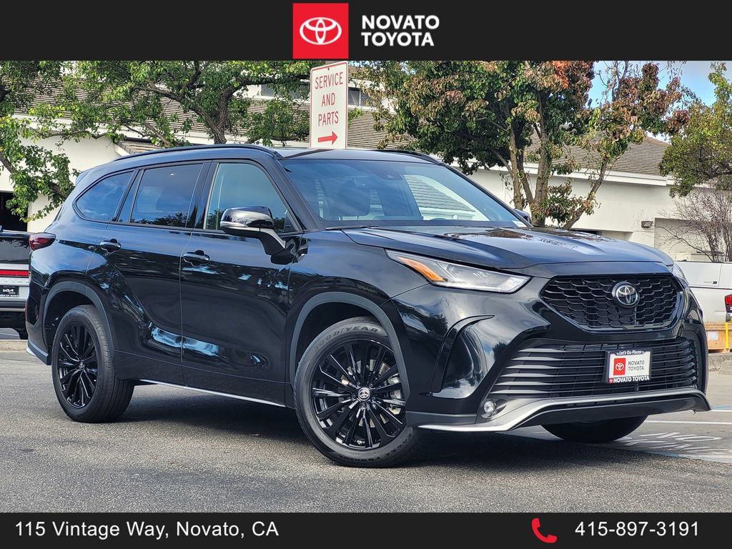 Used 2024 Toyota Highlander XSE AWD/4WD image 1