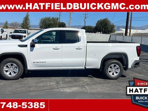 New 2026 GMC Sierra 1500 SLE image 2